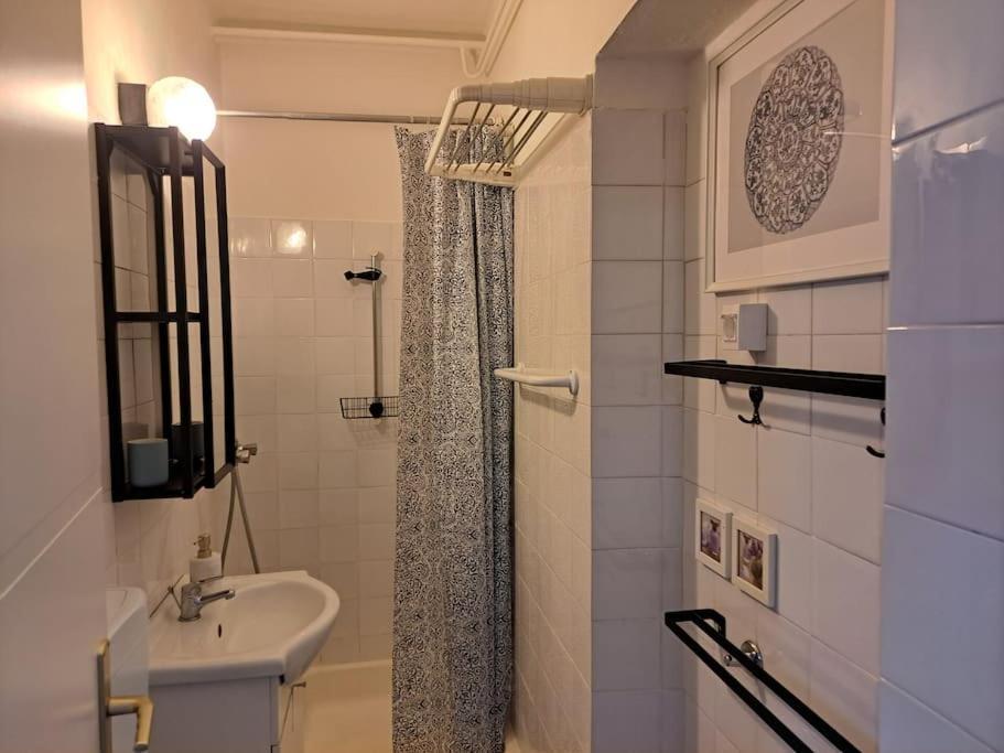 Studio With Garden Near The Sea كوبر المظهر الخارجي الصورة